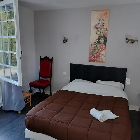 L'Auberge De La Foret Mervent Exterior photo